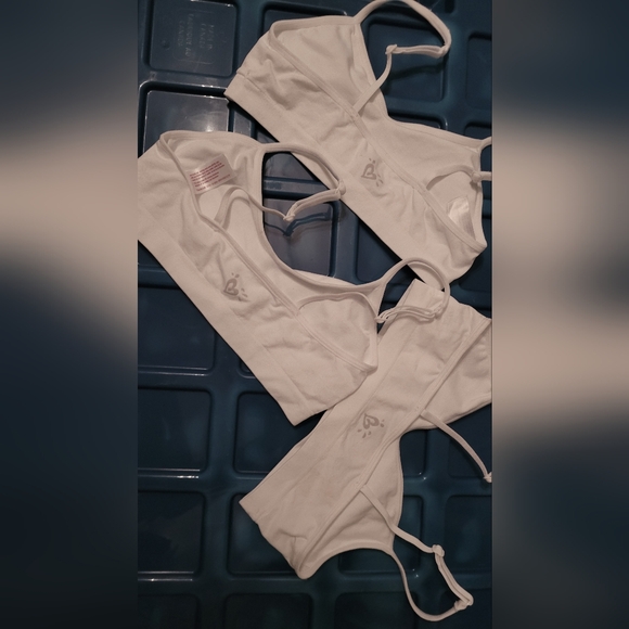 Lot of 3 justice girls training bras - ultra soft size 28 youth strapped white - Picture 3 of 5